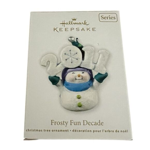 Hallmark Keepsake Frosty Fun Decade 2011 Christmas Ornament 2nd in Series - Picture 1 of 2